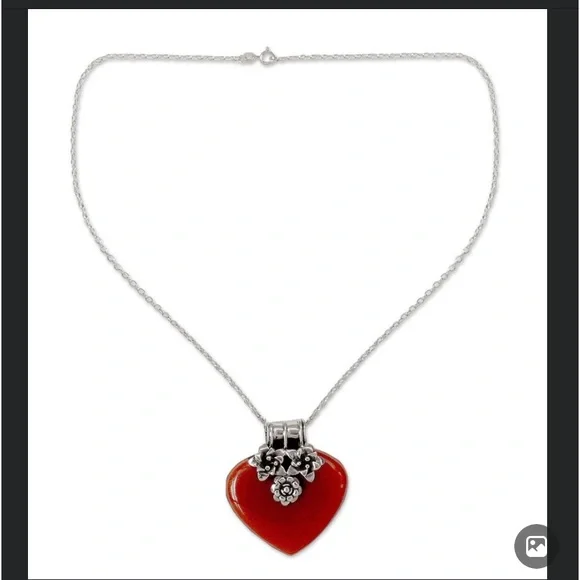 Beautiful large size Carnelian heart with floral design , comes with earrings - Picture 2 of 5